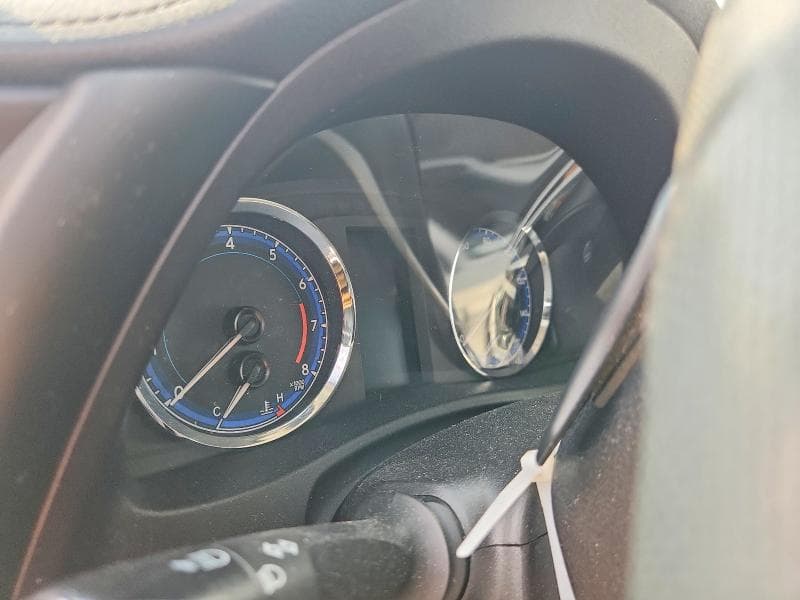 2017 TOYOTA COROLLA SE 9