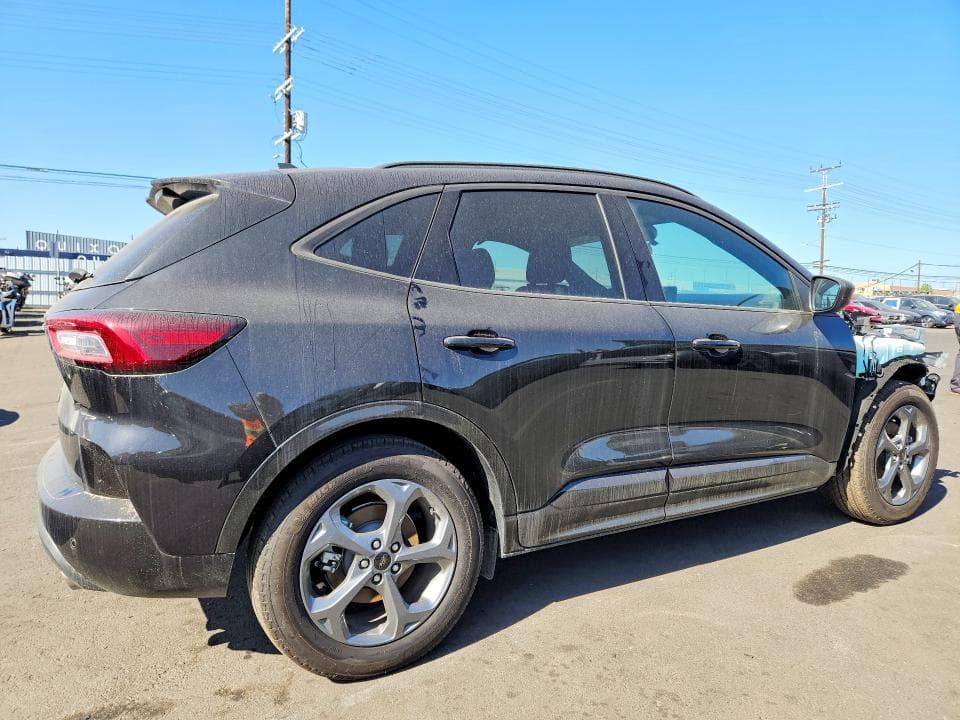 2024 FORD ESCAPE ST LINE 3