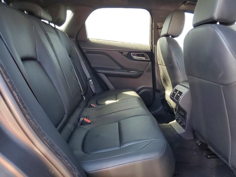 2018 JAGUAR F-PACE PREMIUM 10