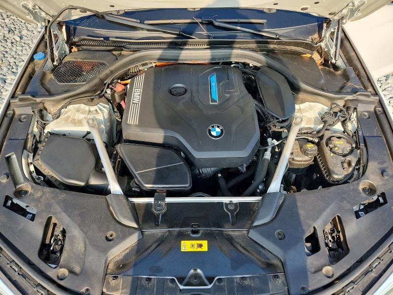 2023 BMW 530E 11