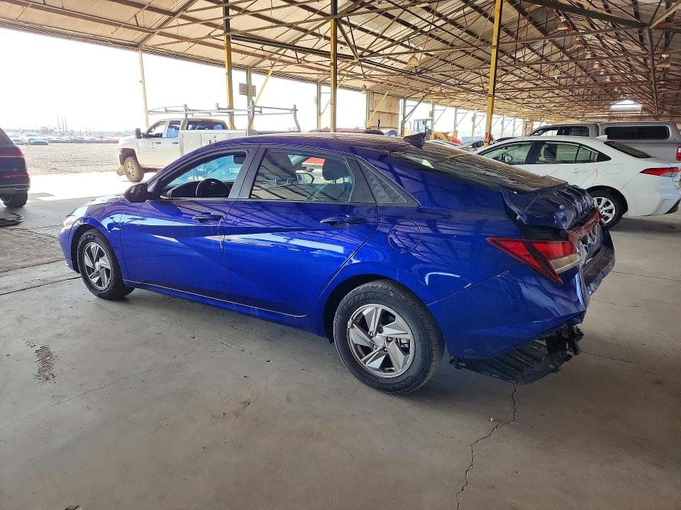 2025 HYUNDAI ELANTRA SE 2