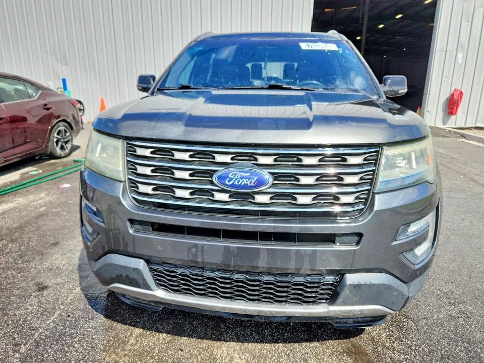 2017 FORD EXPLORER XLT 5