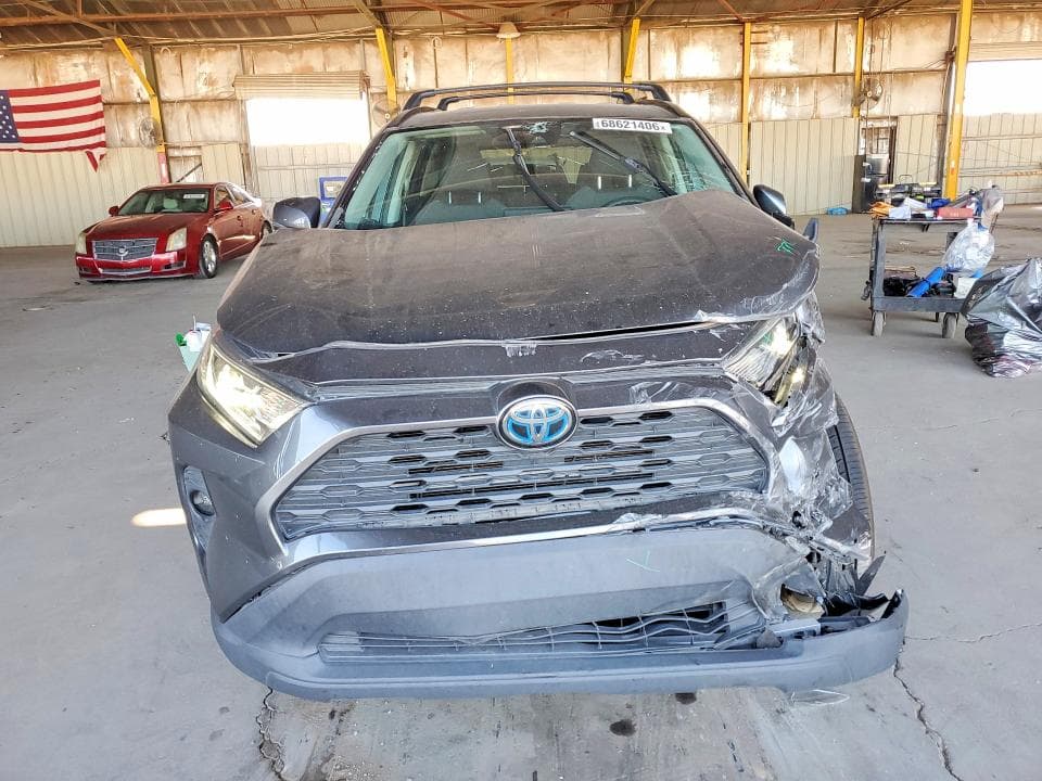 2020 TOYOTA RAV4 HYBRID XLE 5