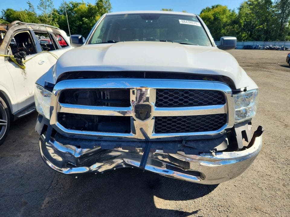 2019 RAM 1500 CLASSIC SLT 5