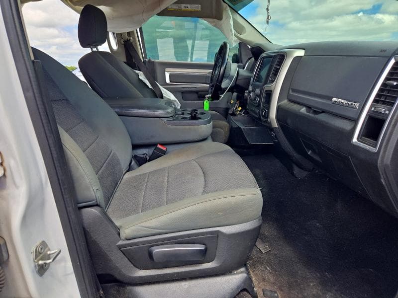 2019 RAM 1500 CLASSIC SLT 7
