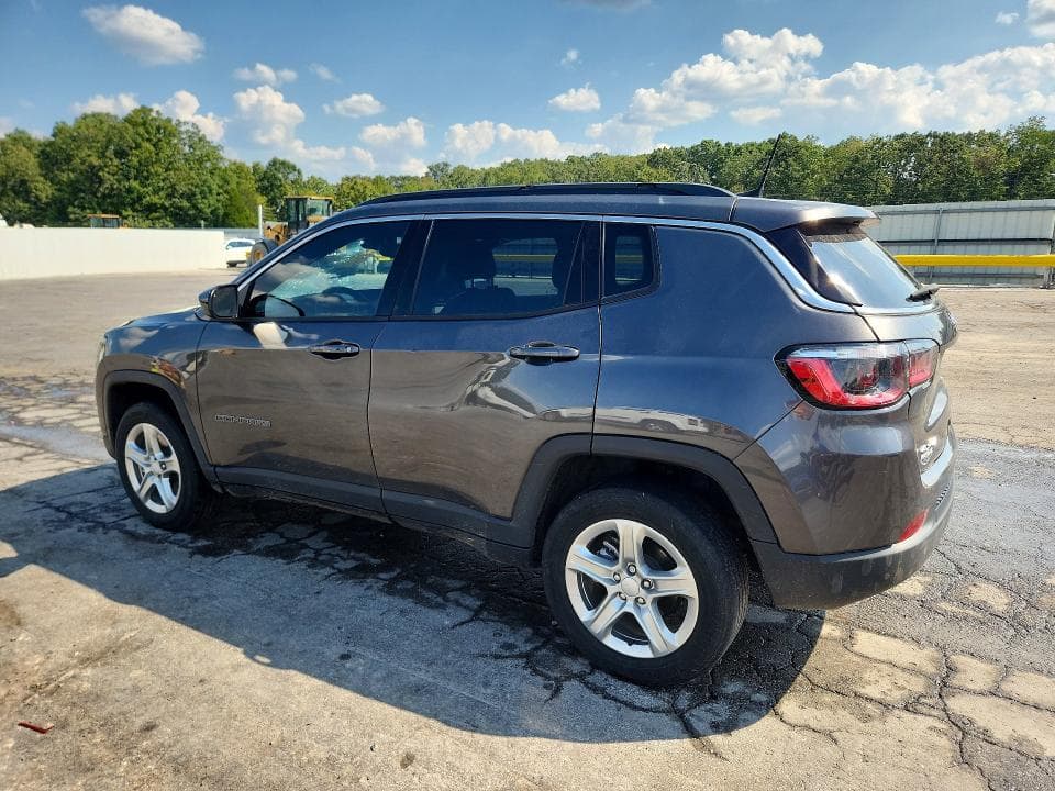 2023 JEEP COMPASS LATITUDE 2