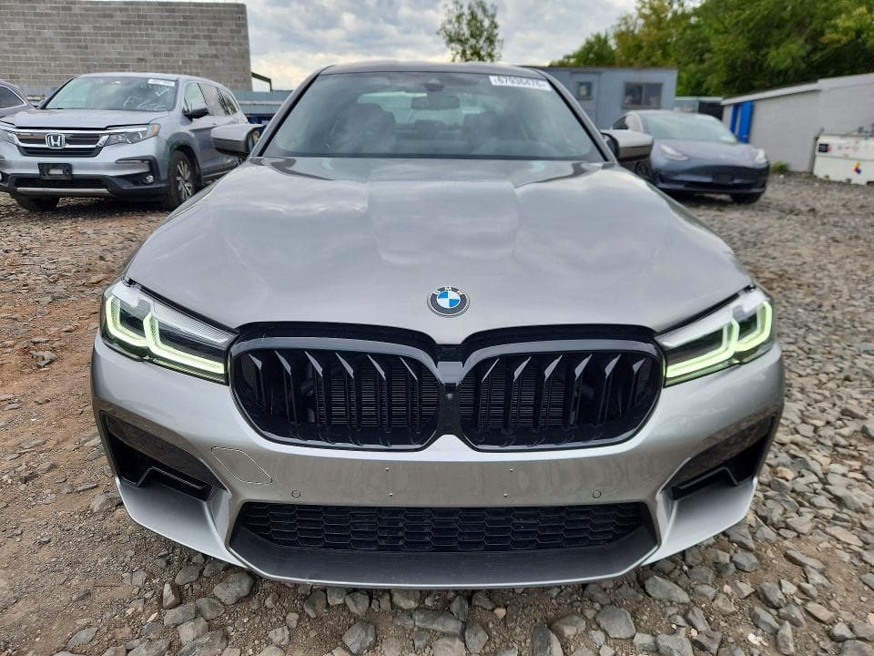 2023 BMW M5 5