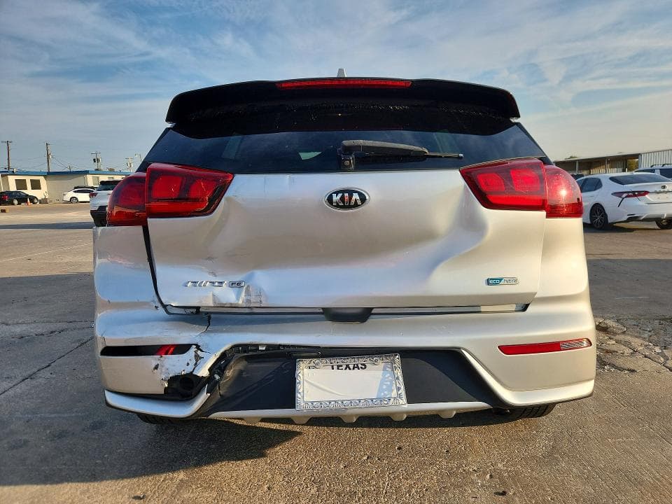 2018 KIA NIRO FE 6