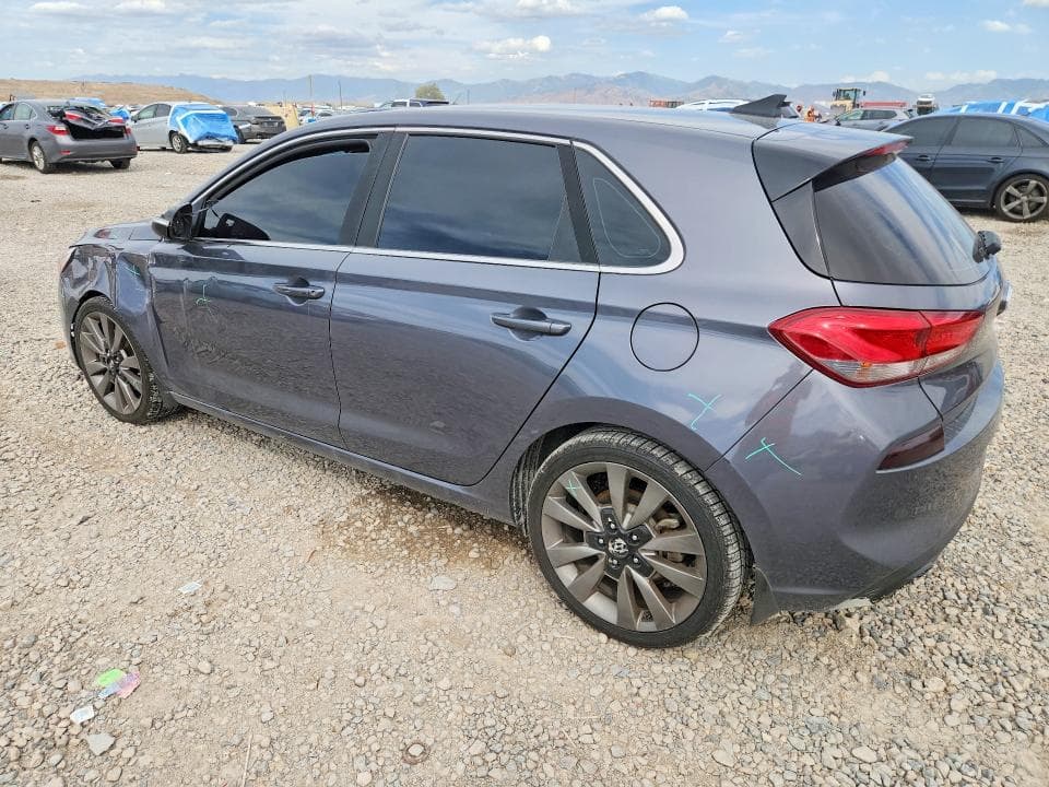 2018 HYUNDAI ELANTRA GT SPORT 2