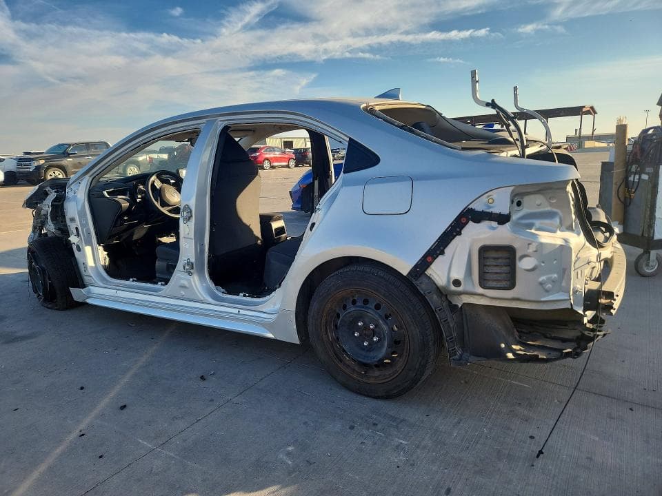 2022 TOYOTA COROLLA LE 2