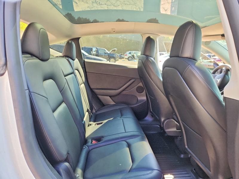 2022 TESLA MODEL Y 10