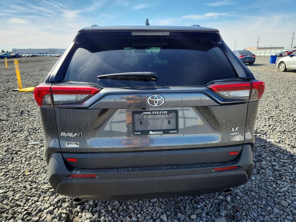 2021 TOYOTA RAV4 LE 6