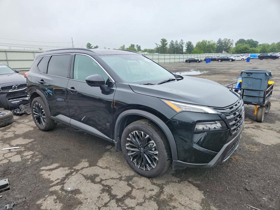 2026 NISSAN ROGUE DARK ARMOR 4