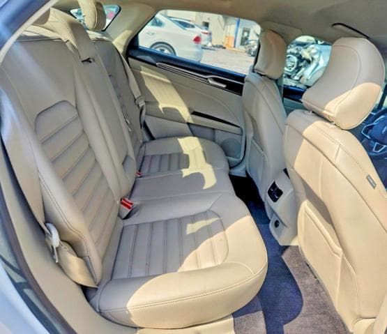 2019 FORD FUSION SEL 10