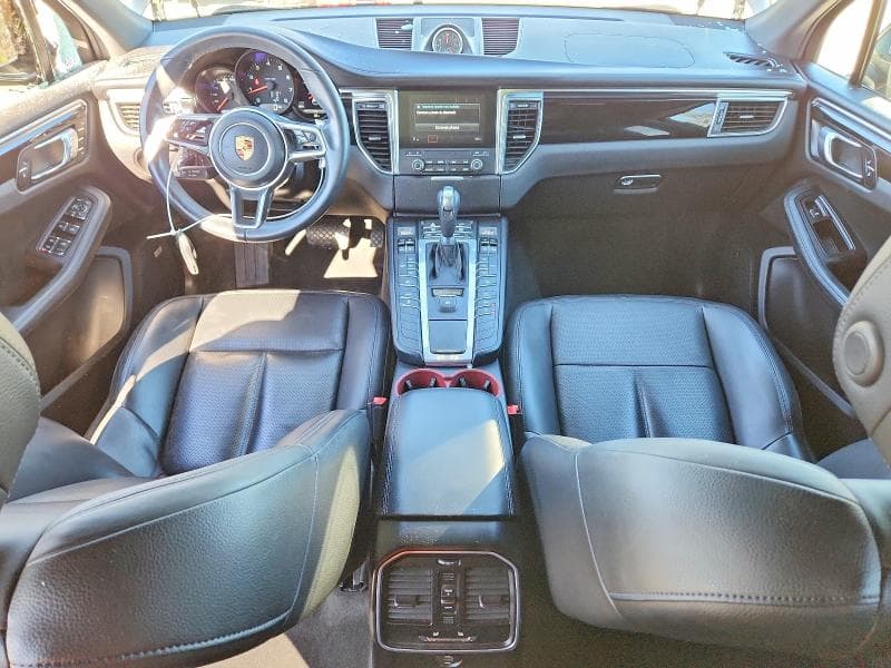 2018 PORSCHE MACAN 8