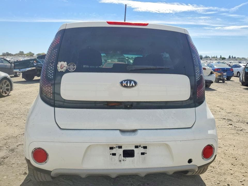 2019 KIA SOUL + 6