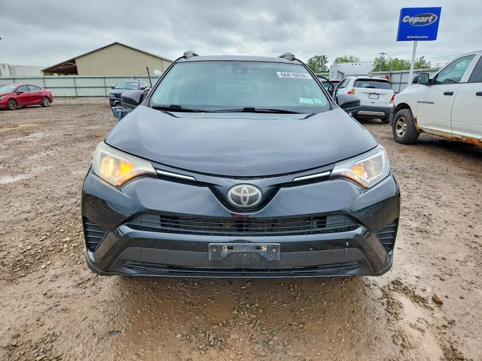2017 TOYOTA RAV4 LE 5