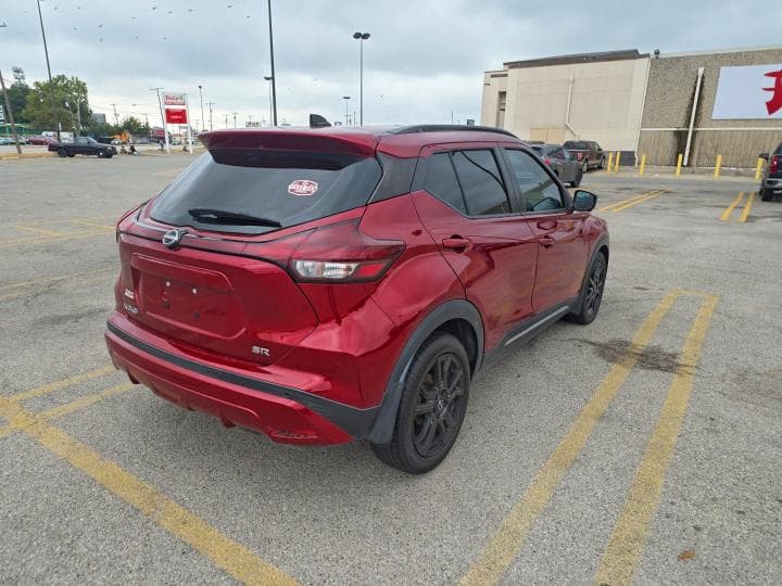 2022 NISSAN KICKS SR 4