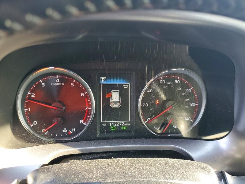2017 TOYOTA RAV4 SE 9