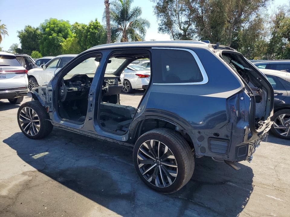 2026 VOLVO XC90 PLUS 2
