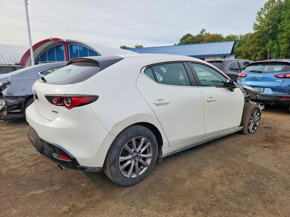 2022 MAZDA 3 3