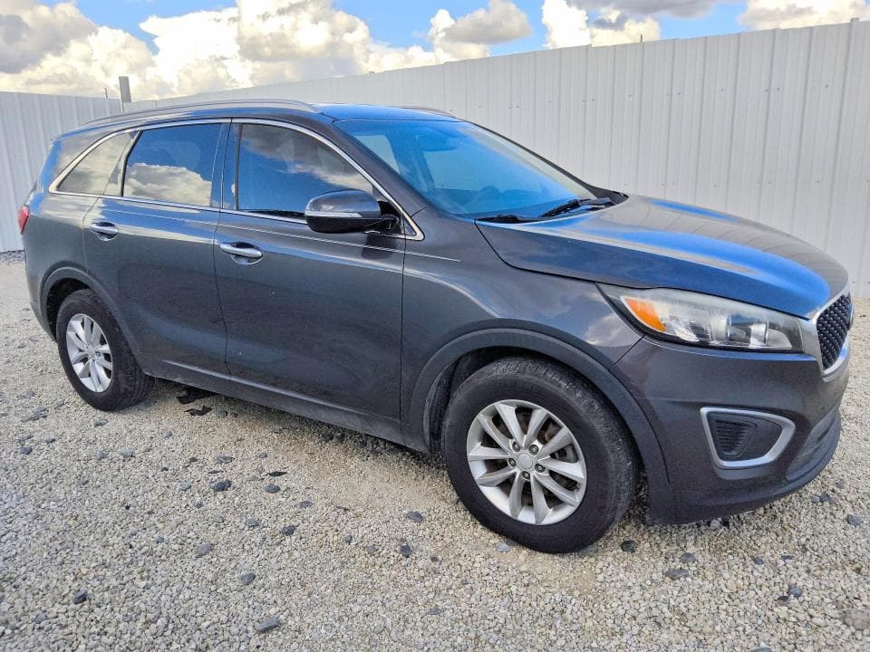 2018 KIA SORENTO LX 4