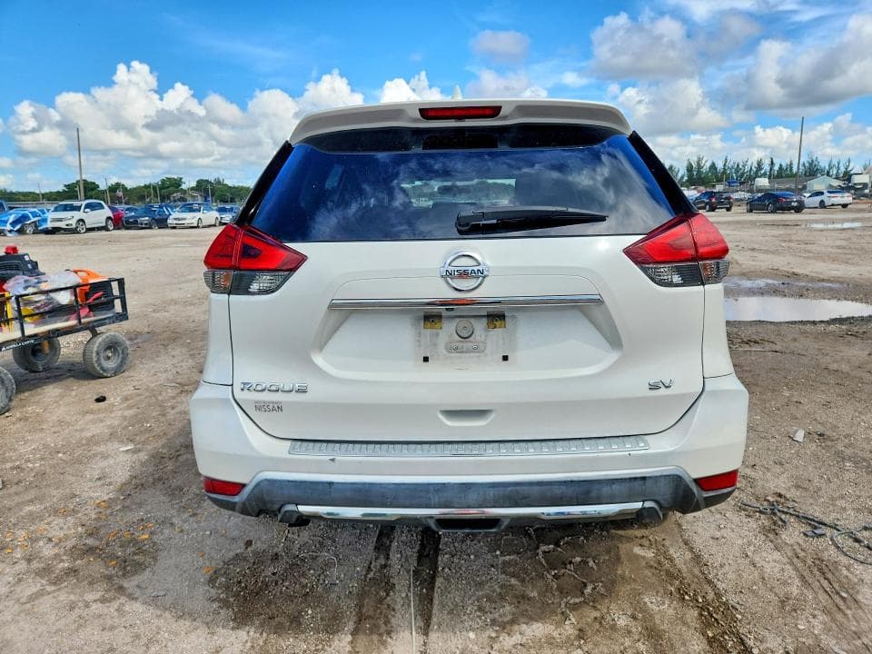 2017 NISSAN ROGUE SV 6