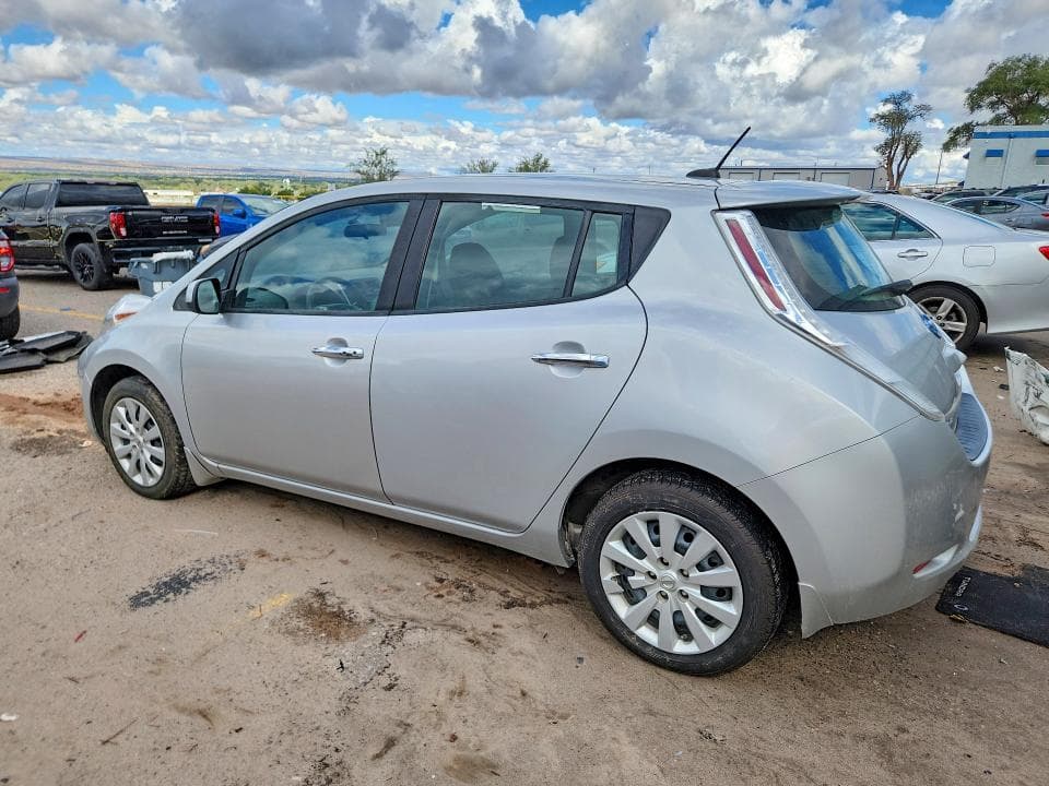 2017 NISSAN LEAF S 2