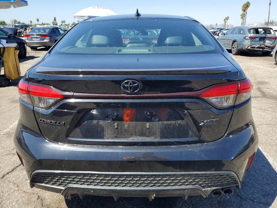 2020 TOYOTA COROLLA XSE 6