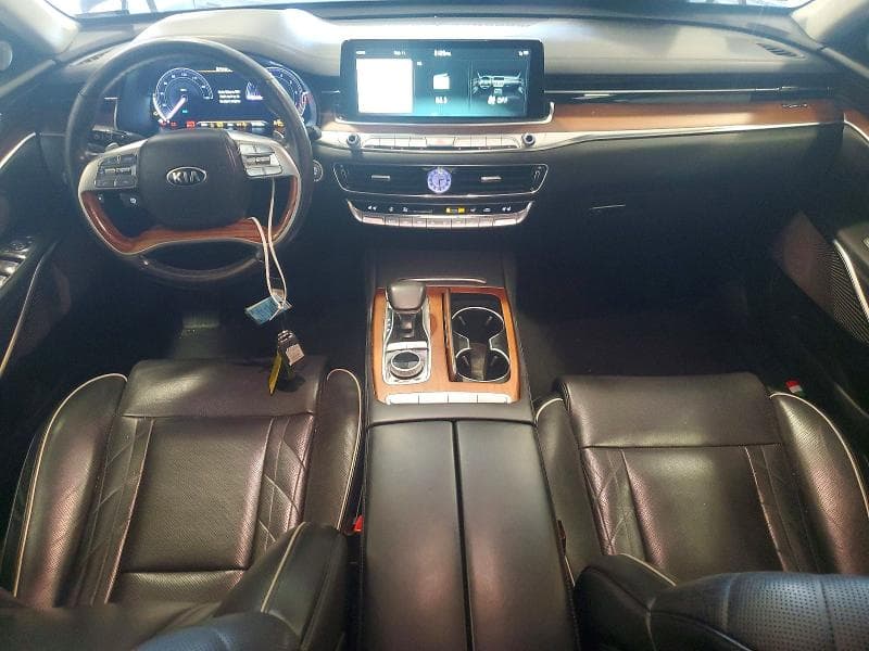2019 KIA K900 LUXURY 8