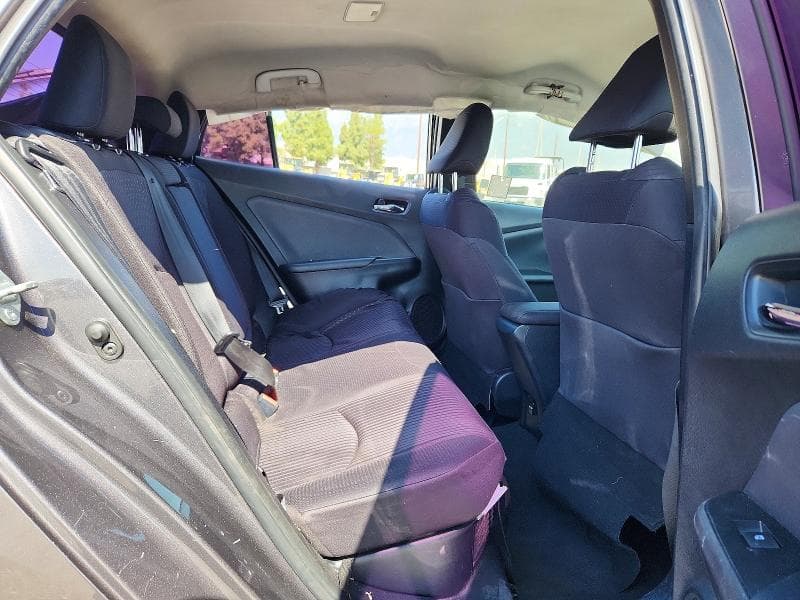 2017 TOYOTA PRIUS TWO 10