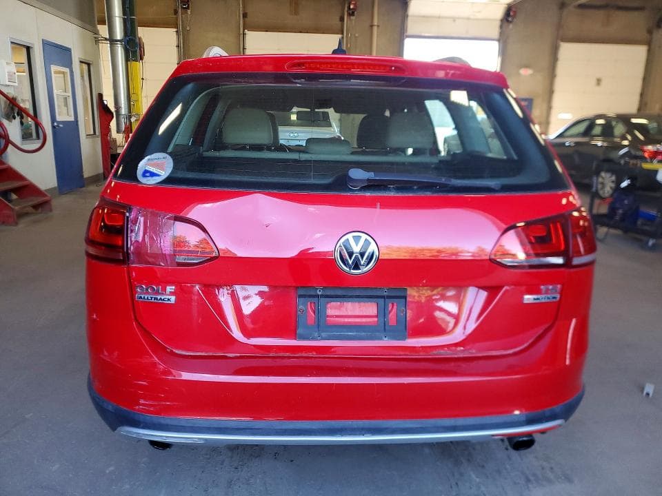 2017 VOLKSWAGEN GOLF ALLTRACK S 6