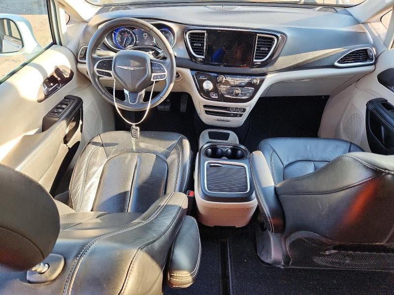 2022 CHRYSLER PACIFICA TOURING L 8