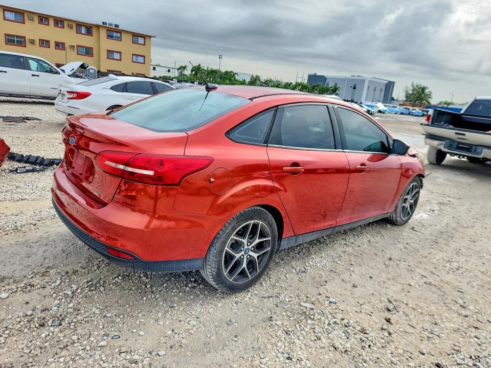 2018 FORD FOCUS SEL 3