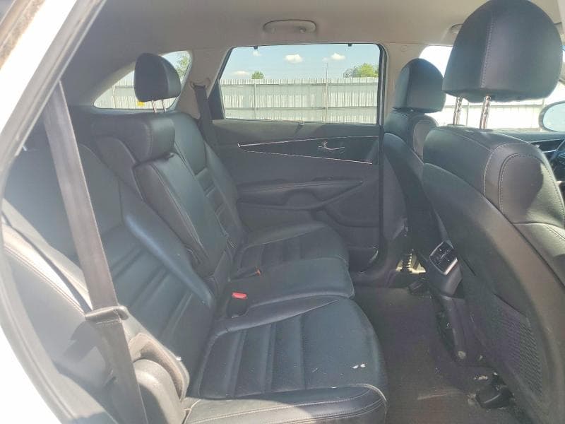 2018 KIA SORENTO EX 11