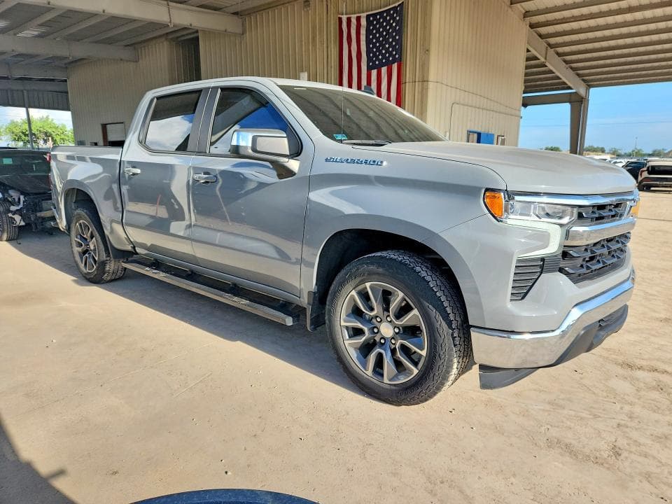2024 CHEVROLET SILVERADO C1500 LT 4