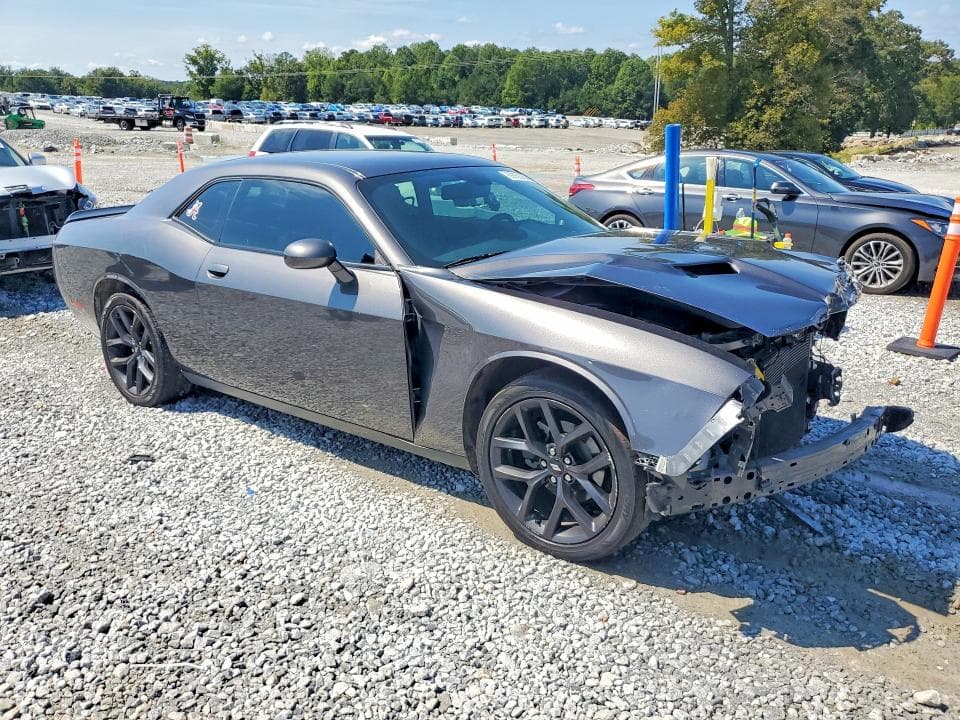 2019 DODGE CHALLENGER SXT 4