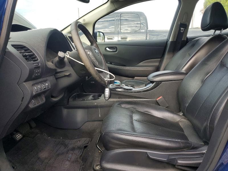 2017 NISSAN LEAF SL 7