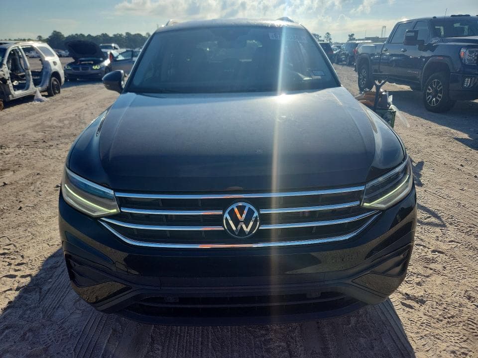 2024 VOLKSWAGEN TIGUAN SE 5