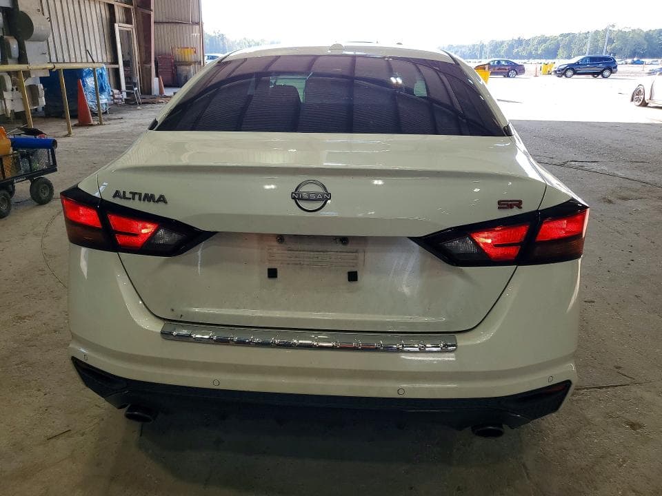 2023 NISSAN ALTIMA SR 6