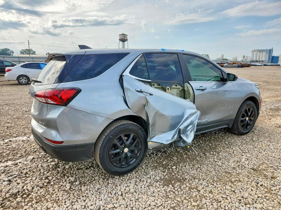 2023 CHEVROLET EQUINOX LT 3