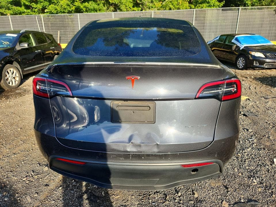 2022 TESLA MODEL Y 6