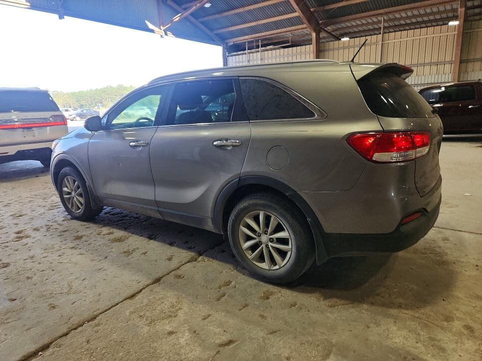 2017 KIA SORENTO LX 2