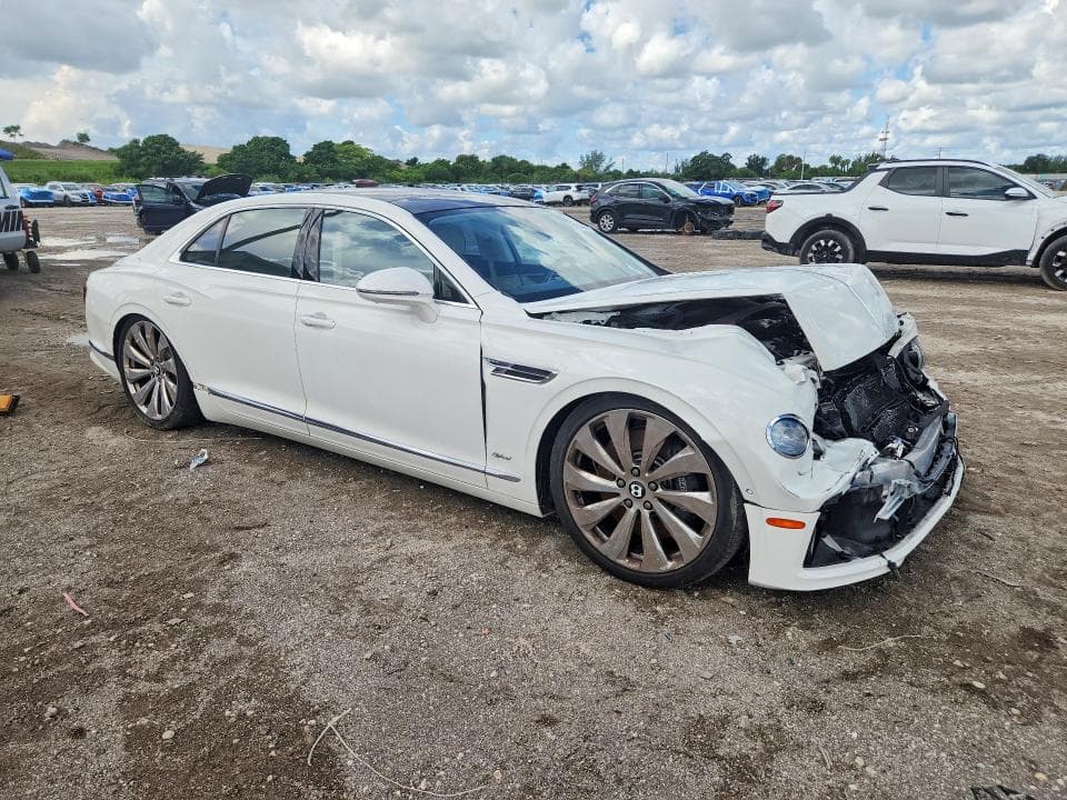 2022 BENTLEY FLYING SPUR 4