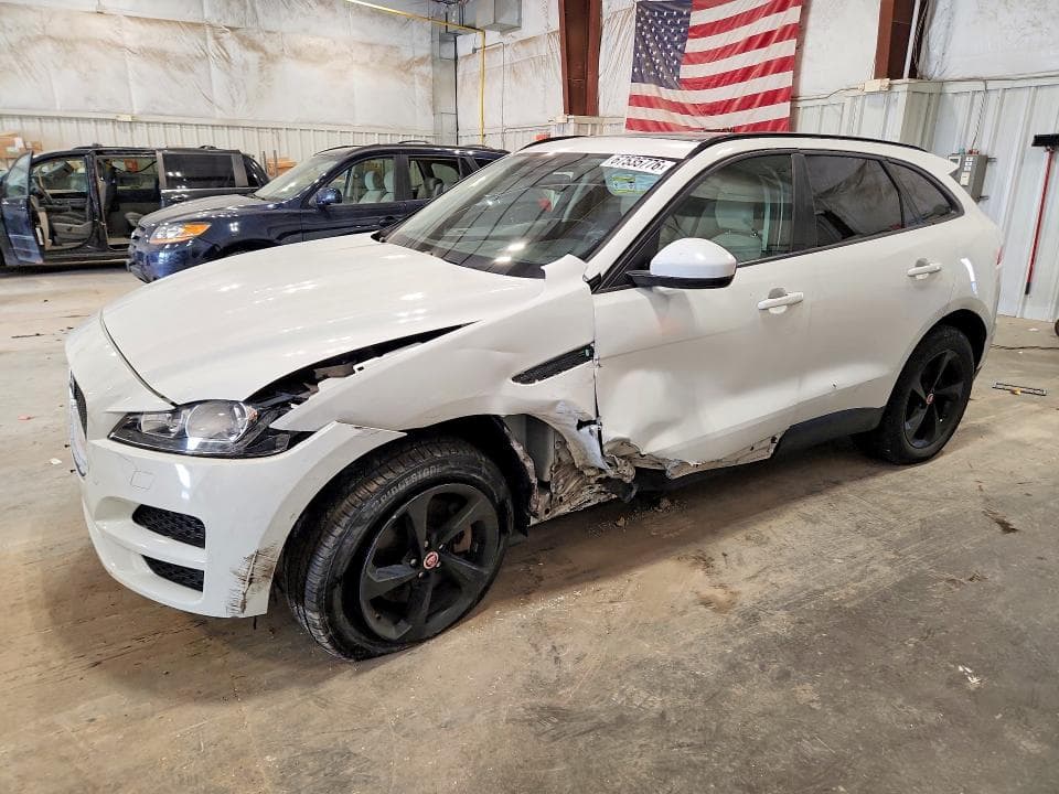 2017 JAGUAR F-PACE PREMIUM - 1