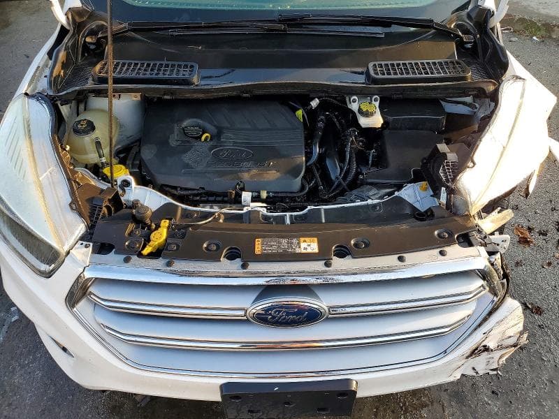 2017 FORD ESCAPE SE 12