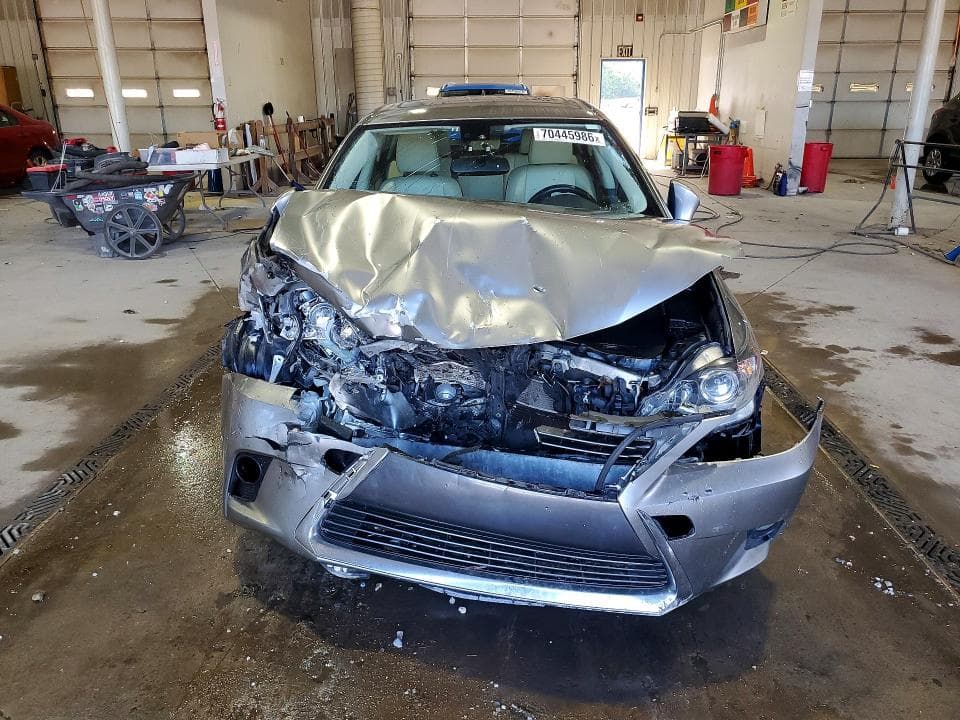 2017 LEXUS CT 200 5