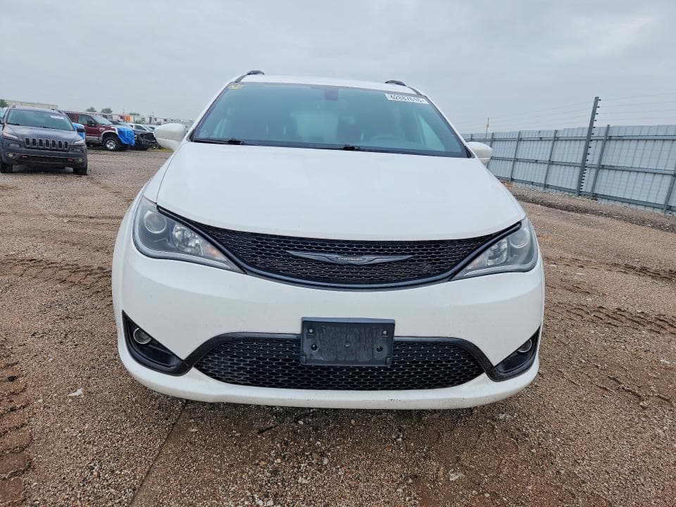2020 CHRYSLER PACIFICA TOURING 5