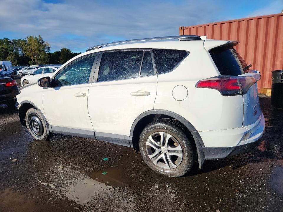 2017 TOYOTA RAV4 LE 2