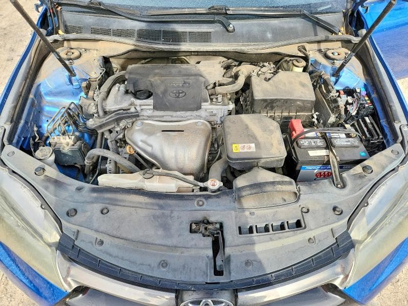 2017 TOYOTA CAMRY SE 11